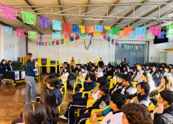 FGE, a través del CJIM, acerca información sobre Ley Olimpia y Violencia Digital a estudiantes de Zamora