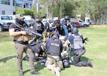 FGE fortalece la preparación de su personal con curso de Técnicas y Tácticas de Intervención Policial