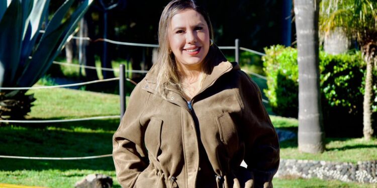 Damos seguimiento a la obra de la carretera Cuitzitán–Ixtaro en Salvador Escalante: Dayana Pérez