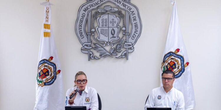 Hoy, nicolaitas recibirán el pago del 100 por ciento de aguinaldo; Yarabí Ávila cumple con las y los trabajadores