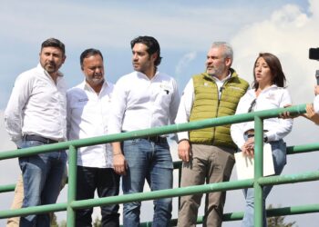 Arrancan Bedolla y Conagua rehabilitación de 3 plantas tratadoras para sanear el lago de Pátzcuaro