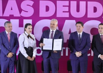 Bedolla presenta reforma constitucional para frenar endeudamientos de largo plazo en Michoacán