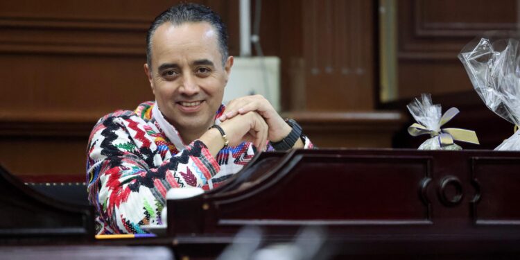 Asumiremos con responsabilidad y altura política el debate sobre iniciativa encaminada a mejorar finanzas de Michoacán: Giulianna Bugarini