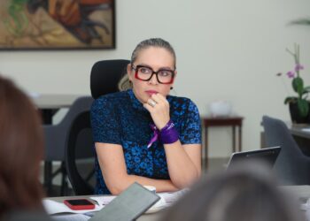 Yarabí Ávila, directoras y directores establecen ruta de trabajo para reforzar el Bachillerato Nicolaita