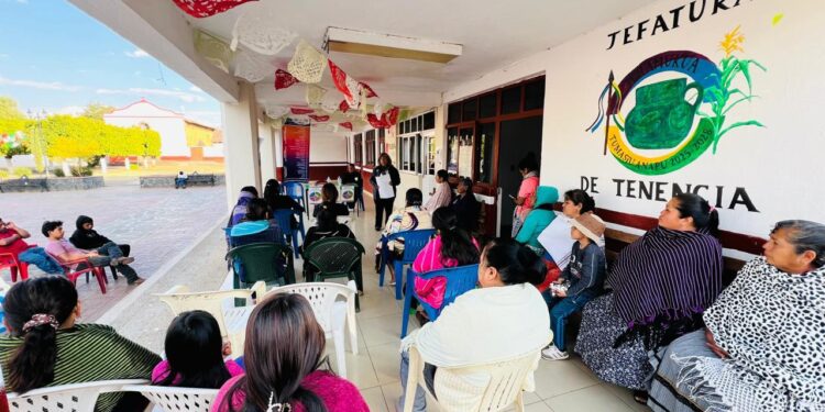 Imparte FGE capacitación sobre identificación de violencia contra las mujeres en comunidad indígena de Santo Tomás, municipio de Chilchota