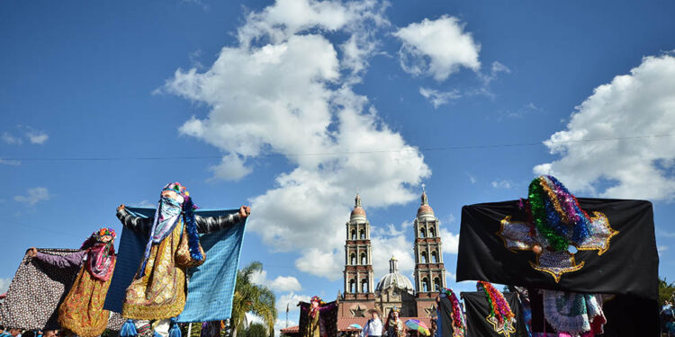 Presentan en Morelia la competencia tradicional de los Cúrpites de Nuevo San Juan, una de las fiestas indígenas más emblemáticas de Michoacán
