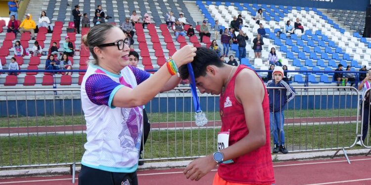 UMSNH, primera “Universidad Dorada”; administración de Yarabí Ávila se suma a la lucha contra el cáncer infantil