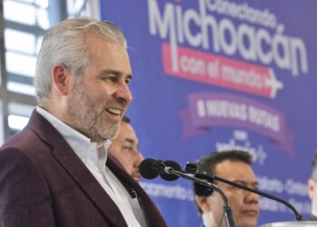 Michoacán alcanza cifra récord en 2025; más de 1.5 millones de turistas llegaron por aire: Bedolla