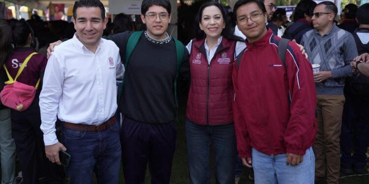 Universidad Rosario Castellanos amplía opciones educativas en Zitácuaro