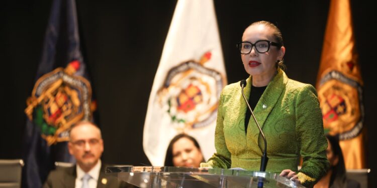 UMSNH tiene destacadas representantes en tiro con arco y bádminton