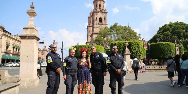 Refuerza Michoacán atención al turismo internacional con agentes bilingües: SSP