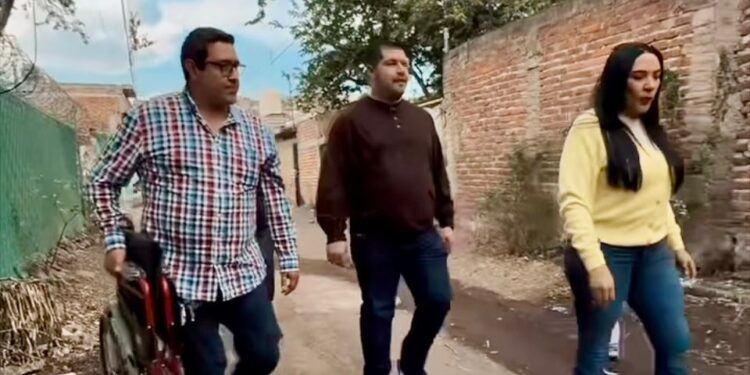 Adriana Campos Huirache atiende de manera directa solicitudes ciudadanas en Jacona