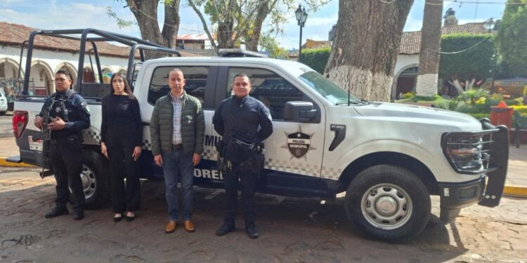 Fortalece Morelos su seguridad con apoyo del Gobierno del Estado, reciben nueva patrulla: Julio César Conejo Alejos
