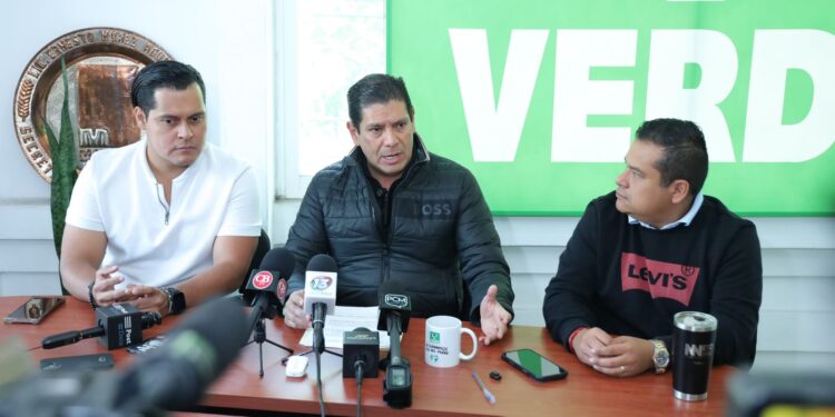 Diputado Ernesto Núñez destaca alta productividad legislativa y presenta su agenda de trabajo