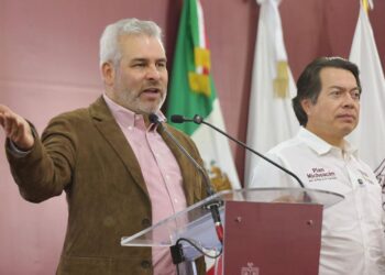 Michoacán garantiza educación con inversión federal de 4 mil 410 mdp en becas: Bedolla