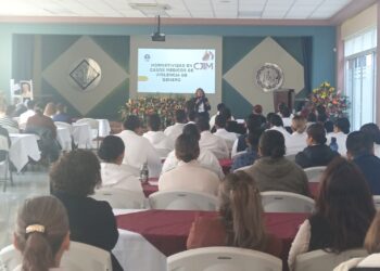 Capacita FGE a estudiantes de enfermería para la prevención de violencia contra las mujeres