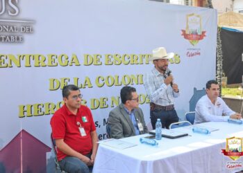 La certeza jurídica llega a las familias de Los Reyes, entrega Humberto Jiménez con INSUS escrituras