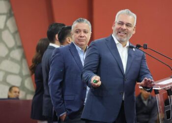 Gobierno Digital facilita pago del refrendo vehicular; 72% de trámites son electrónicos: Bedolla