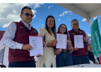 Toma IMSS protesta a comité ciudadano para obras enZacapu, Michoacán.