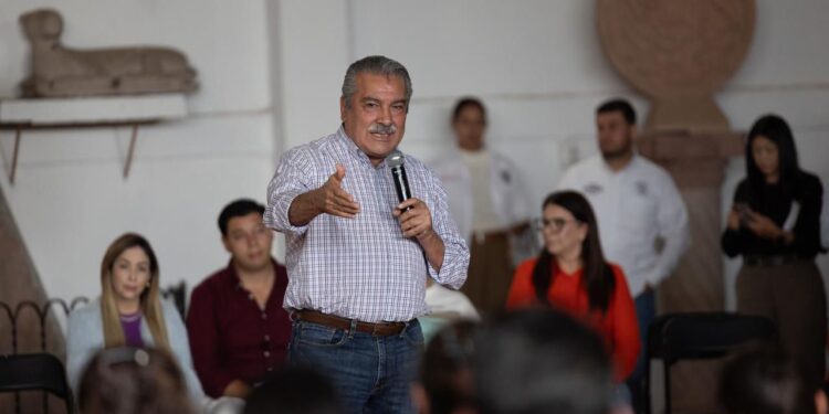 Con cercanía al pueblo construye Morón la unidad de Michoacán