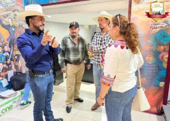 Gobierno de Los Reyes fortalece diálogo y proyectos de desarrollo en San Rafael, Humberto Jiménez expone proyectos