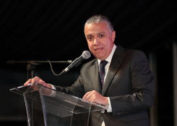 Buena respuesta ciudadana en el último día para obtener 10% de descuento en el pago de refrendo 2026: Luis Navarro