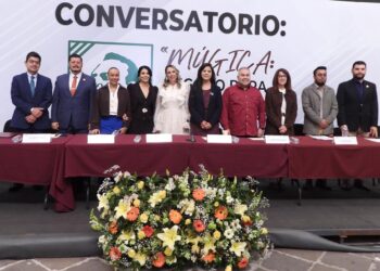 Realiza Tingüindín el Primer Conversatorio, “Múgica: Legado para un México Humanista” en el Congreso del Estado.