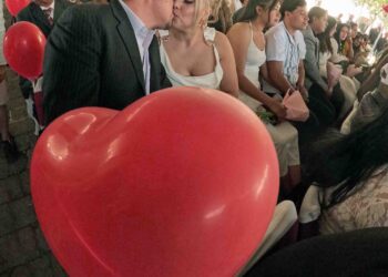 ¿Te quieres casar conmigo? Fue la campaña lanzada por el gobierno del estado y más de dos mil parejas se dieron el sí