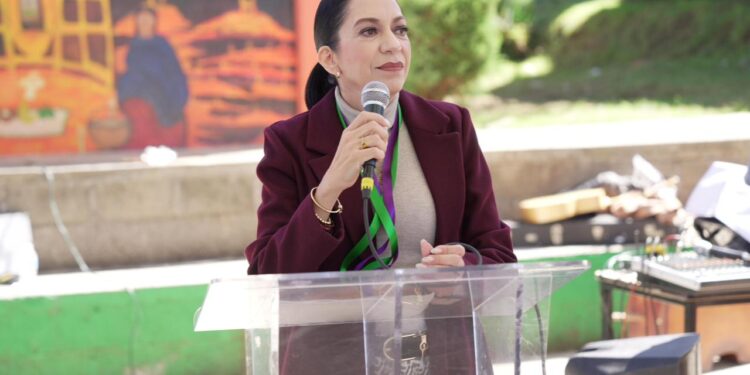 Michoacán busca que 100% de egresados de bachillerato ingresen a la universidad