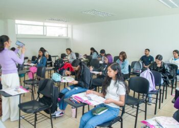 Cruza fronteras y aprende un nuevo idioma; UMSNH apertura su convocatoria para estudiar 11 idiomas