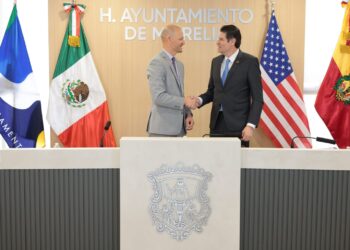 Revisa Alfonso Martínez últimos detalles de la avenida Amalia Solórzano