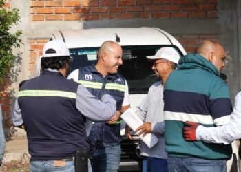 Revisa Alfonso Martínez últimos detalles de la avenida Amalia Solórzano