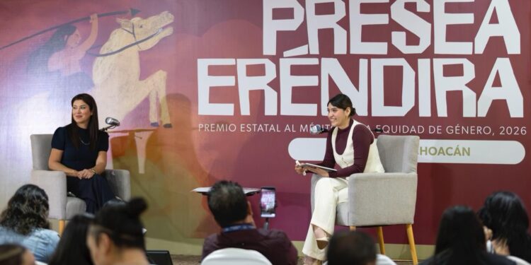 Las niñas también hacen historia: lanzan convocatoria a la Presea Eréndira