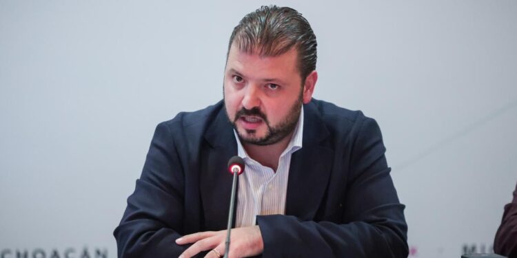 Ley de no más deuda a largo plazo es solo para el Ejecutivo; ayuntamientos son libres de su manejo financiero: Raúl Zepeda