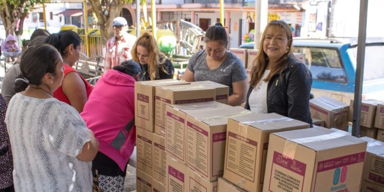 Dayana Pérez Mendoza fortalece apoyo alimentario en Ixtaro