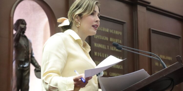 Somos el primer Congreso que frena una deuda pública y prohíbe heredarla: Giulianna Bugarini