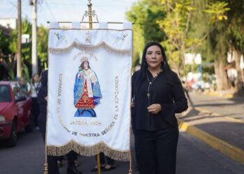 Participa Adriana Campos Huirache en celebraciones de la Virgen de la Esperanza en Jacona