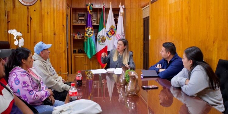 Dayana Pérez impulsa valores cívicos en Concurso de Escoltas en Cuanajillo