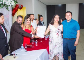 Salvador Escalante celebra 42 Matrimonios Gratuitos; Dayana Pérez reafirma compromiso con las familias