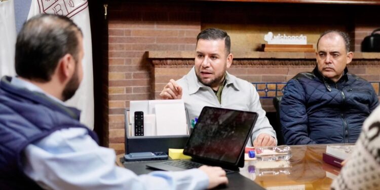 Seguiremos sumando esfuerzos por el beneficio de las y los michoacanos: Reyes Galindo