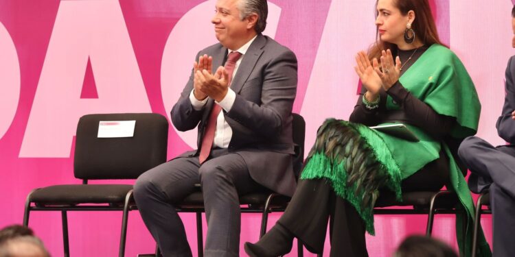 Un gran logro, el candado constitucional para evitar el endeudamiento de Michoacán: Luis Navarro