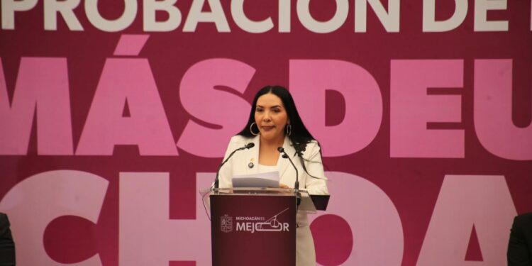 PRI actúa con responsabilidad y acompaña reforma constitucional para poner límite al endeudamiento en Michoacán: Adriana Campos Huirache