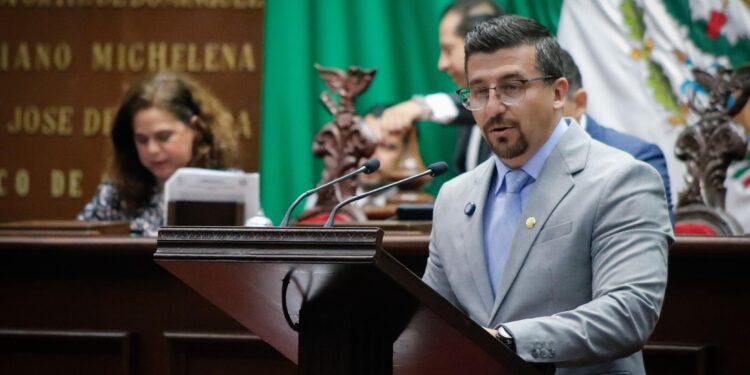 Inaugura diputado presidente de la Mesa Directiva “la tribuna ciudadana” para escuchar a toda la ciudadanía