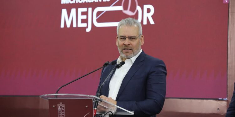 Tránsito libre en carreteras de Michoacán: Bedolla