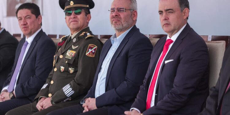 Baltazar Gaona llama a enaltecer la Bandera de México como símbolo de unidad y respeto nacional