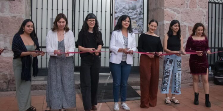 Descubre la propuesta visual de Emilia Solís y Raquel Palominos en la Casa de la Cultura