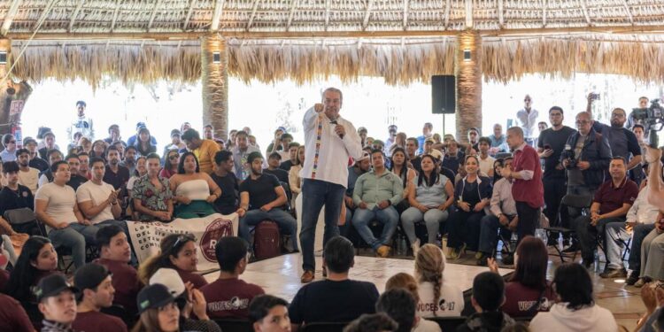 “El poder de la juventud es el factor para consolidar la transformación de Michoacán”: Morón