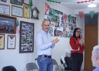 Adolfo Torres lleva a adultos mayores el programa Guardianes del Agua Morelia