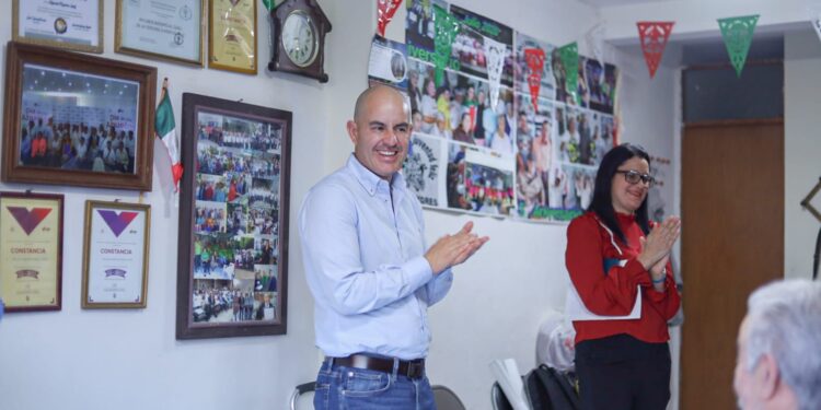 Adolfo Torres lleva a adultos mayores el programa Guardianes del Agua Morelia