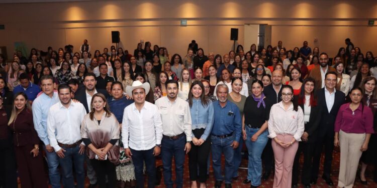 Seimujer fortalece atención a michoacanas con equipamiento de Centros LIBRE